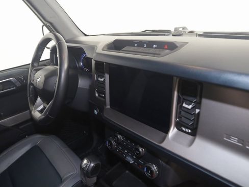 Used 2022 Ford Bronco Outer Banks image 45