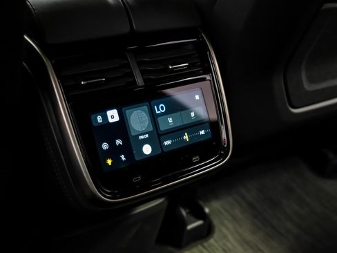 Used 2022 Rivian R1T Launch Edition image 40