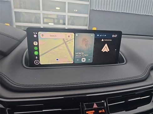 Used 2023 Acura MDX SH-AWD w/ Advance Package image 19