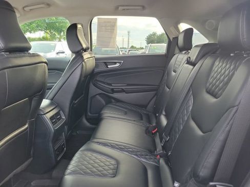 Used 2023 Ford Edge Titanium AWD/4WD image 16