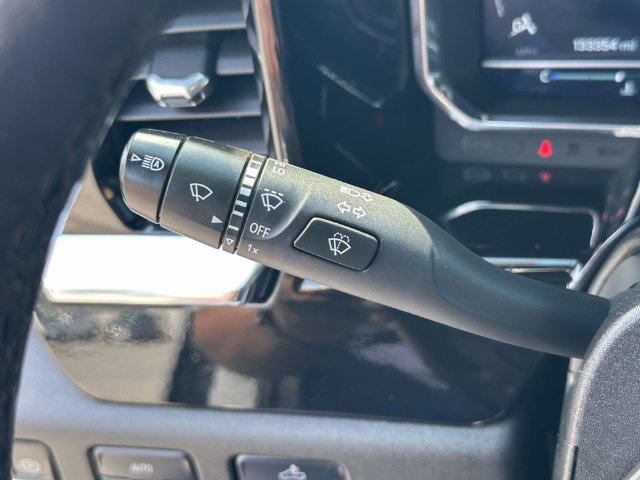 Used 2023 Chevrolet Silverado 1500 RST AWD/4WD image 15