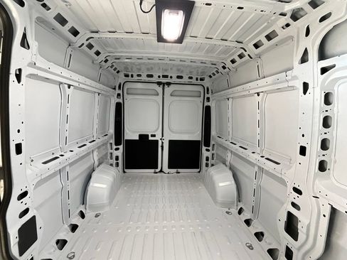 New 2026 RAM ProMaster 2500 w/ Convenience Group image 3