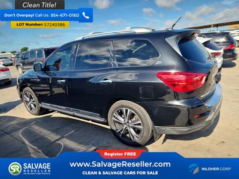 Used 2017 Nissan Pathfinder Platinum FWD image 3