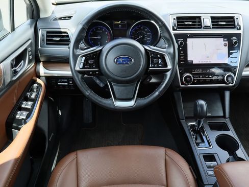 Used 2018 Subaru Outback 2.5i Touring AWD/4WD image 23