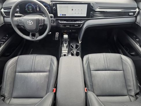 Used 2025 Toyota Camry XSE image 22