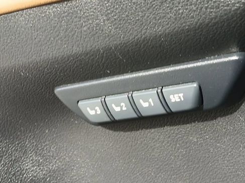 Used 2015 Lexus NX 200t AWD w/ Premium Package image 17