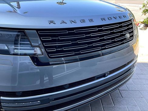 Used 2025 Land Rover Range Rover Autobiography AWD/4WD image 29