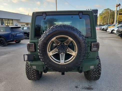 Used 2025 Jeep Wrangler Unlimited Sport AWD/4WD image 8