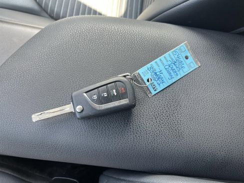 Used 2023 Toyota Camry SE FWD image 40