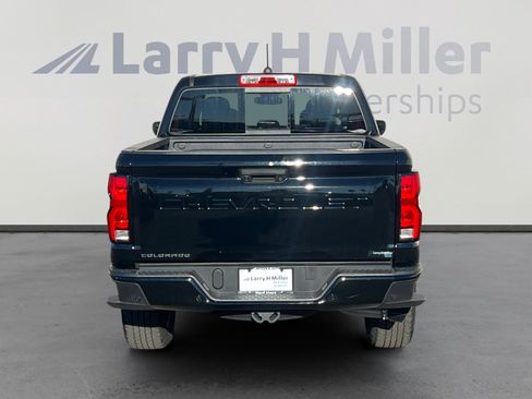 Used 2023 Chevrolet Colorado Z71 w/ Z71 Convenience Package 2 image 4