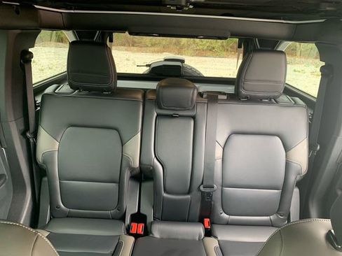 Certified 2025 Ford Bronco Outer Banks AWD/4WD image 39