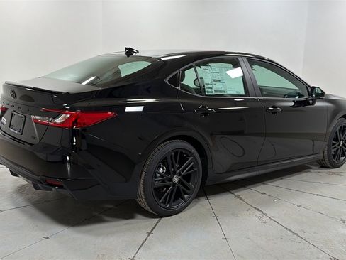 New 2026 Toyota Camry Hybrid image 5