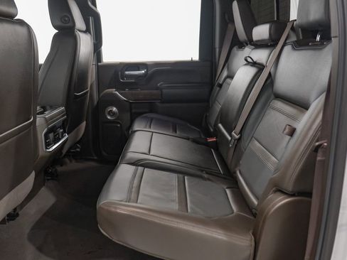 Used 2022 GMC Sierra 2500 Denali w/ Denali Ultimate Package AWD/4WD image 39