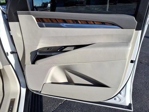 Used 2025 Cadillac Escalade Sport Platinum AWD/4WD image 29
