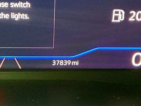 Used 2021 Volkswagen Atlas Cross Sport SEL image 15