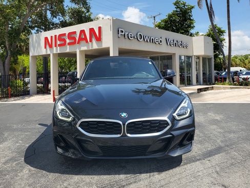 Used 2025 BMW Z4 sDrive30i image 2