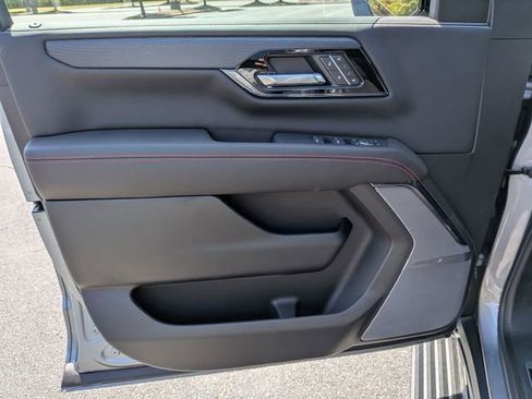 New 2026 GMC Yukon XL AT4 Ultimate AWD/4WD image 10