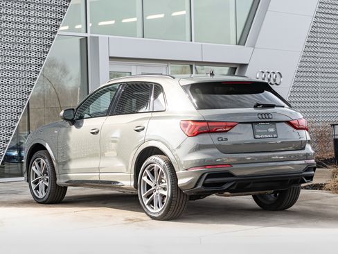 Certified 2025 Audi Q3 2.0T Premium w/ Convenience Package image 5