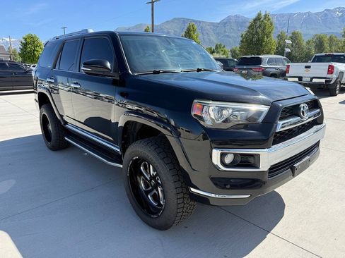 Used 2016 Toyota 4Runner Limited AWD/4WD image 9