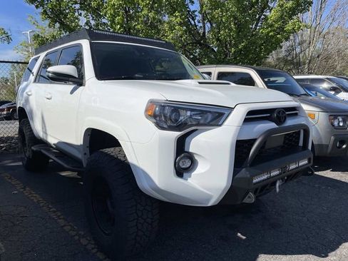 Used 2024 Toyota 4Runner TRD Off-Road Premium w/ Moonroof Package image 4