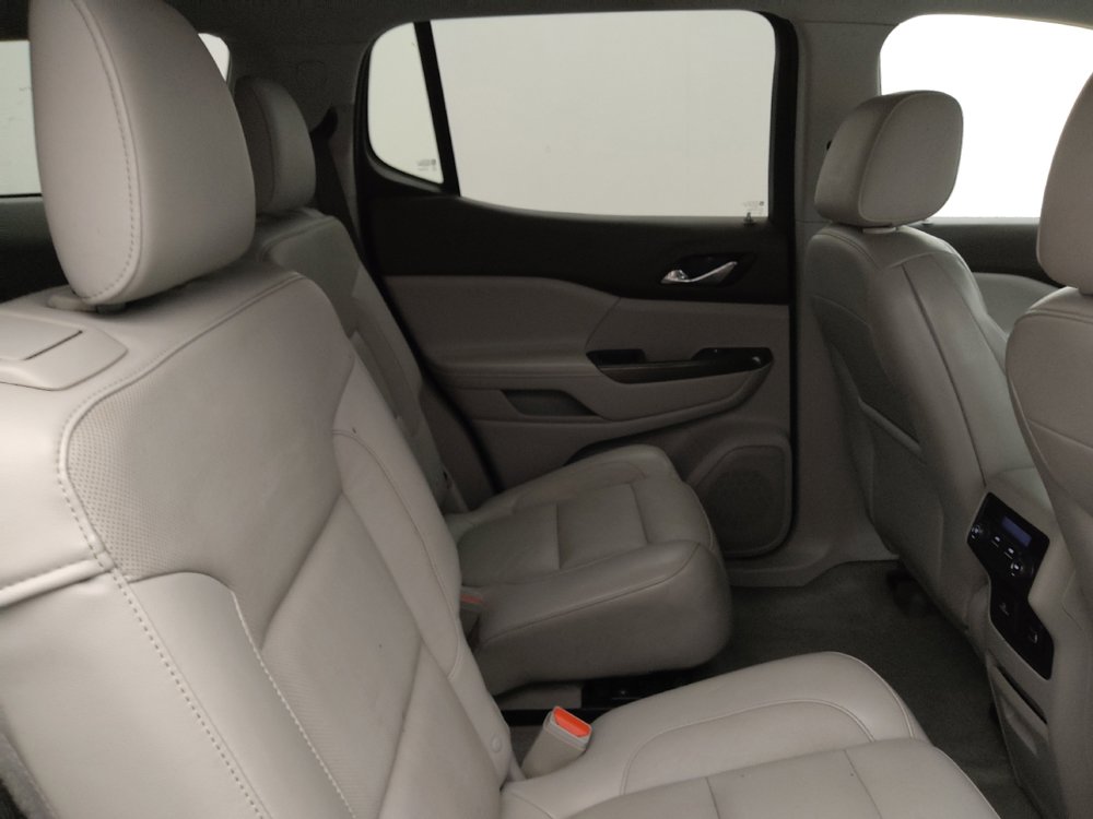 Used 2017 GMC Acadia SLT w/ LPO, Cargo Package FWD image 19