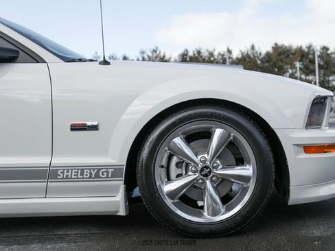 Used 2007 Ford Mustang GT RWD image 11