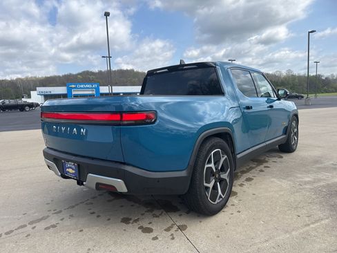 Used 2022 Rivian R1T Adventure image 4