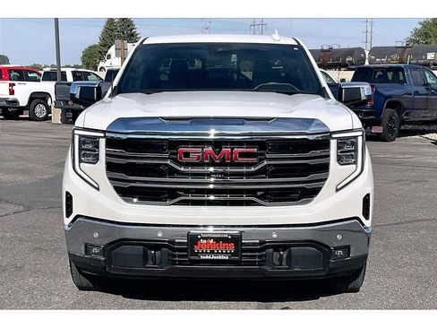 Used 2023 GMC Sierra 1500 SLT w/ SLT Premium Plus Package AWD/4WD image 3