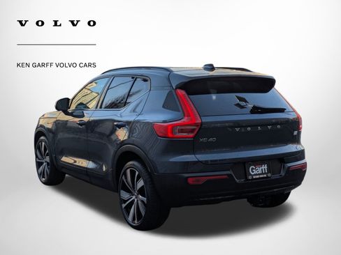 Used 2022 Volvo XC40 P8 Recharge Ultimate image 5