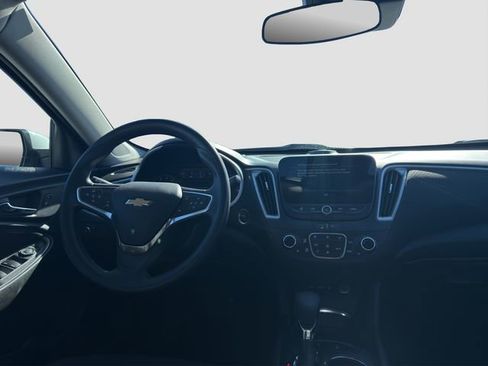 Used 2024 Chevrolet Malibu LT image 14