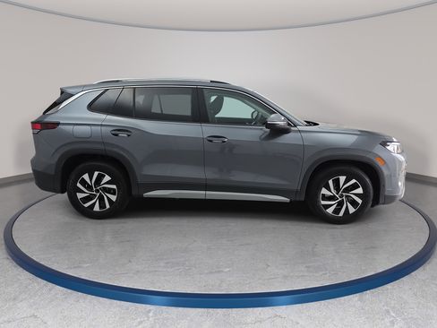 New 2026 Volkswagen Tiguan S FWD image 4