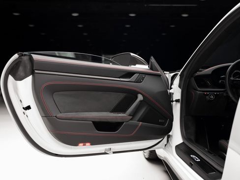 Used 2024 Porsche 911 GT3 image 57