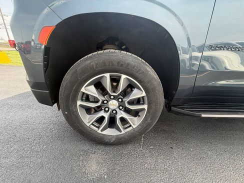 Used 2021 Chevrolet Tahoe LT w/ LT Signature Package image 10