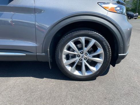 Used 2021 Ford Explorer Platinum w/ Equipment Group 601A AWD/4WD image 7