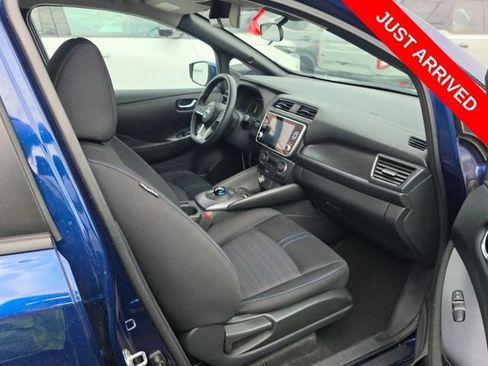 Used 2025 Nissan Leaf S FWD image 9