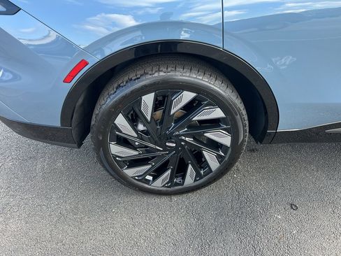 New 2026 Lincoln Nautilus Reserve w/ Jet Appearance Package image 10