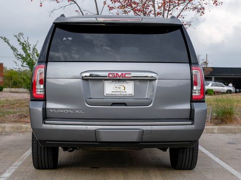 Used 2019 GMC Yukon XL Denali w/ Denali Ultimate Package image 13