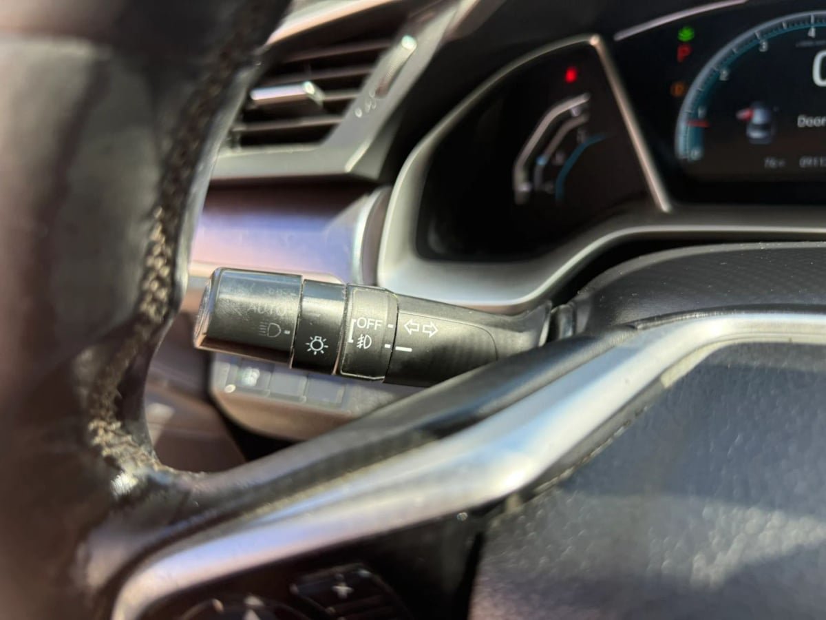 Used 2017 Honda Civic Touring image 32