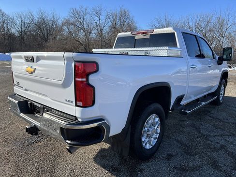 Used 2024 Chevrolet Silverado 2500 LTZ w/ LTZ Convenience Package image 5