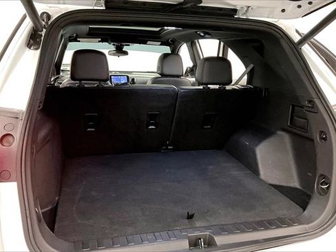 Used 2022 Chevrolet Equinox RS w/ RS Leather Package image 37