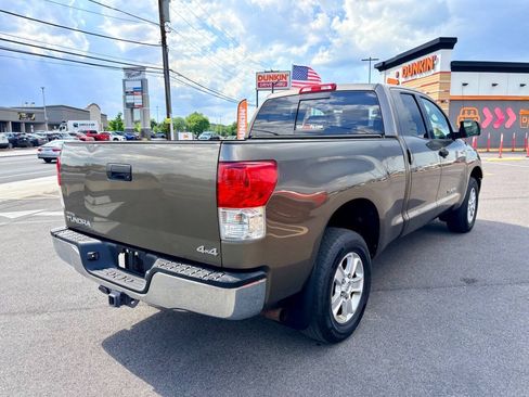 Used 2013 Toyota Tundra 4x4 Double Cab w/ Tow Pkg image 6
