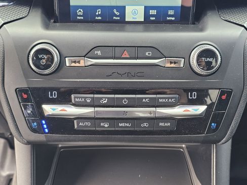 Used 2020 Ford Explorer ST w/ Premium Technology Package image 28