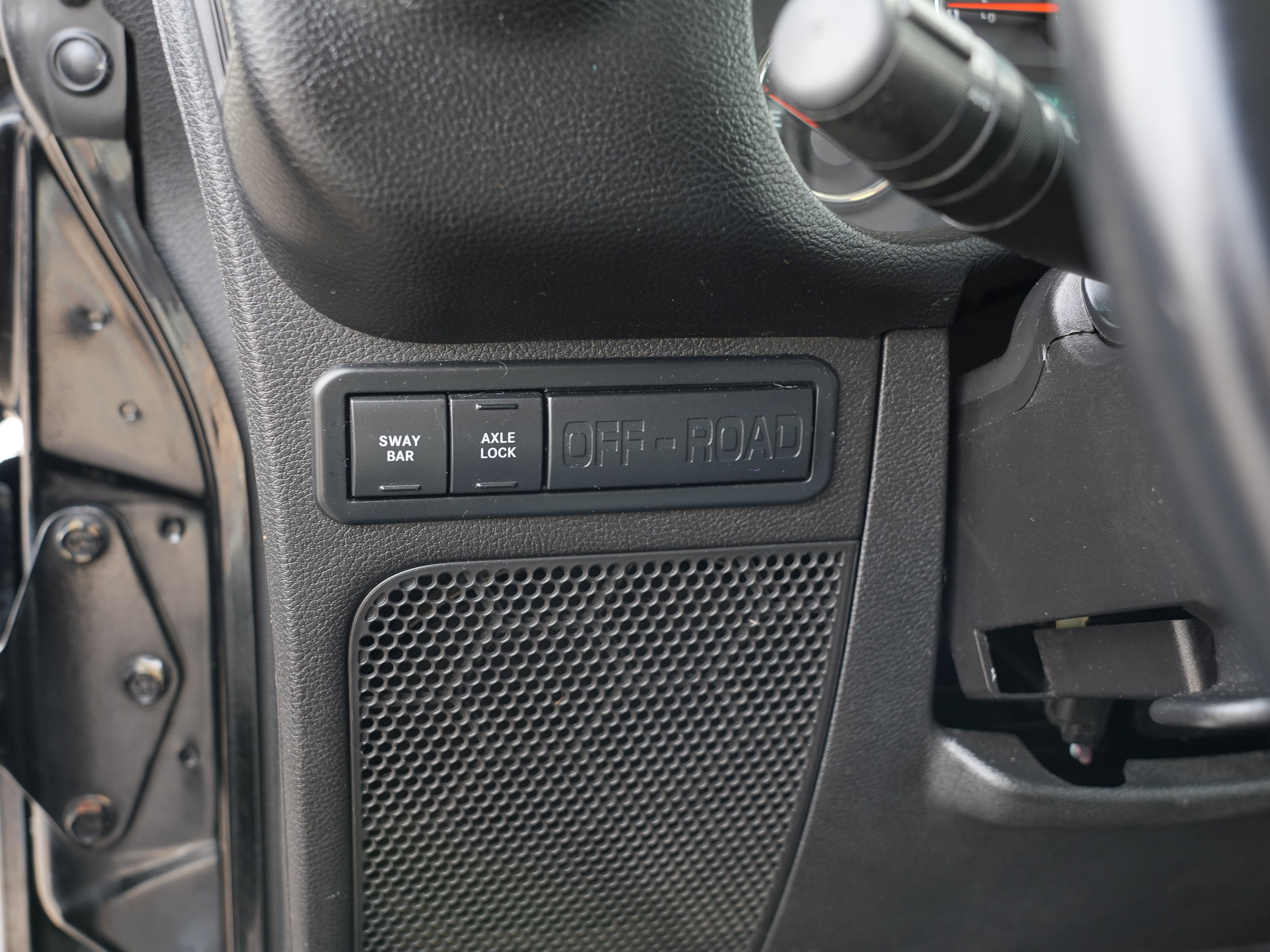 Used 2013 Jeep Wrangler Unlimited Rubicon w/ Dual Top Group AWD/4WD image 16