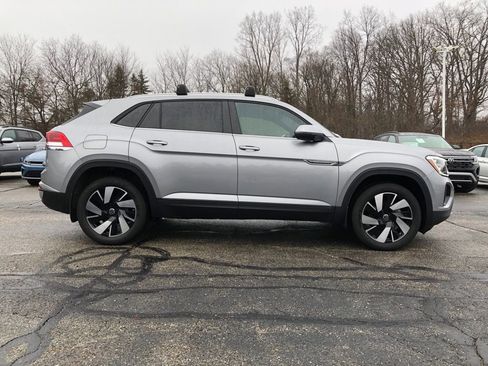 New 2025 Volkswagen Atlas Cross Sport SE AWD/4WD image 8