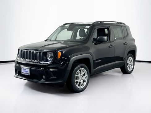 Used 2022 Jeep Renegade Latitude image 1