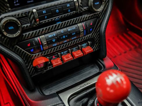 Used 2019 Ford Mustang Shelby GT350 w/ Technology Package RWD image 58