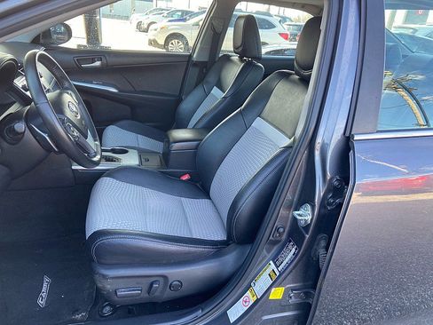 Used 2012 Toyota Camry SE image 9