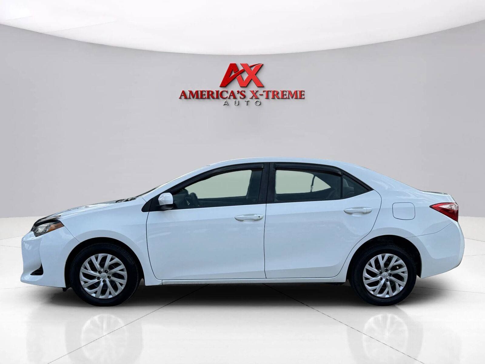 Used 2017 Toyota Corolla L FWD image 2