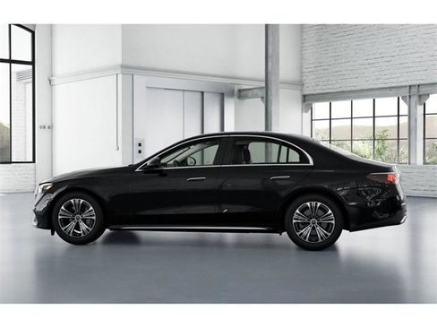 New 2026 Mercedes-Benz E 350 4MATIC Sedan image 33