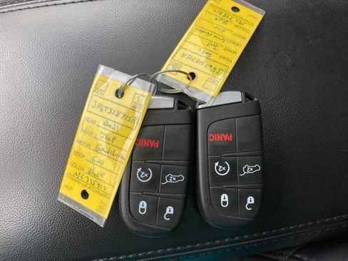 Used 2021 Jeep Grand Cherokee Limited w/ Premium Lighting Group image 9